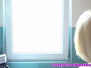 Desi 18 Year Old Teen first time pussy fucking loses her virginity with big dick Indian sex full HD hindi audio