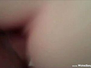 Indian hot girls satisfy her customer with giving best service