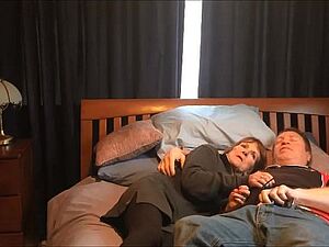 LINA HENAO PLAYS WITH HER FRIEND JHOANITAVIOLETTA UNTIL THEY HAVE A SQUIRT - HORNY COLOMBIANS