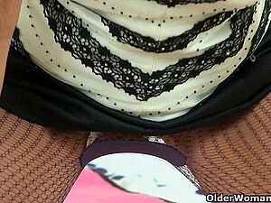 Pados Ki anty Ki pesa dekar chudai Ki Raat ko