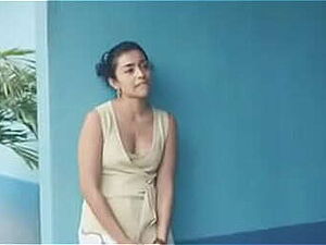 Hindi aunty comes home and Indian guy with his thick dick after good underskirt blowjob penetrates her juicy pussy desi