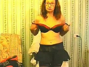 Anita yadav ki hot boobs Indian house wife