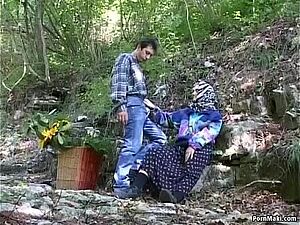 Desi Bhabhi fucking her friend when nobody home