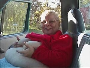 Indian Stepmom came into my room, I'_m already jerking off a dick, She looks and get excited - I fuck my horny stepmom