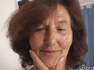 भाभी की पहली बार देवर ने गांड़ मारी और भाभी के साथ अच्छे से मजा लिया हिंदी सेक्सी आवाज में