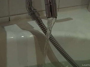 I love to fuck my new stepmom! Hot Hindi XXX