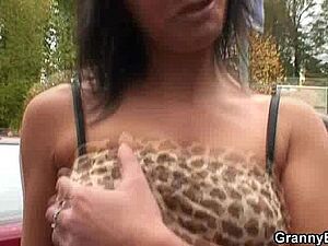 INDIAN hot romantic sex video on internet