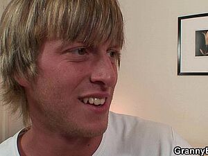 MuslimTabu-Arab Girls Get Acquainted With American Culture With Her - Sophia Leone