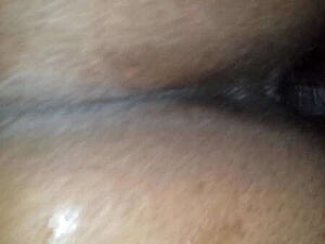 Seduce aunty showing pussy