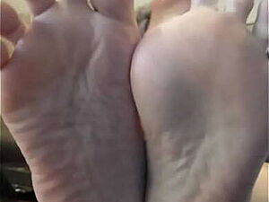 My celebrate wife showing  awesome glamorous puffy pussy