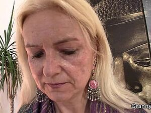 Hanif and Adori -  Couple in sex need rents a flat xxx porn video