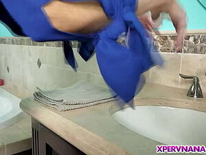 Hot Indian Babe Big Boobs Ass 1