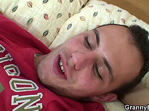 desi indian Tamil girl exposing herself in cam for fun