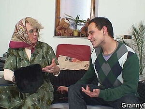 Desi teen girl nude show