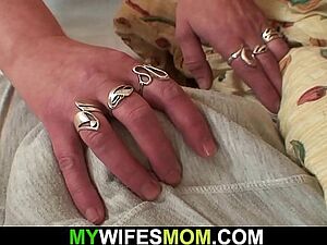 Back shot Bhabhi Ass