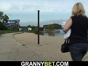 Desi bengali bhabhi only wants chudai