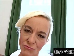 Sexy ke liye pagal bhabhi