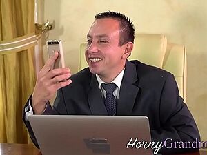 Indian Girl got quick fuck with her BF in unused toilet