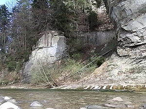 MED Pregnant beauty cherished by mortician