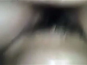 सासू माँ ने झट से मेरे लंड को अपने हाथ में पकड़ लिया