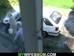 जीजू आराम से चोदो ना चूत फाड़ने का इरादा है क्या