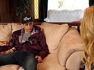 Indian College Girl Fingering In Her Pussy At Home