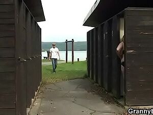 Sexy Paki Girl Shows Her Boobs And Pussy